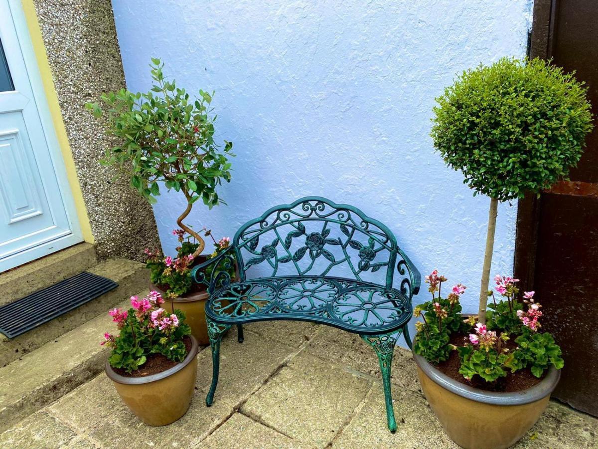 Rose Cottage: Delightful 4 Bedroom Detached Home Portrush Bagian luar foto