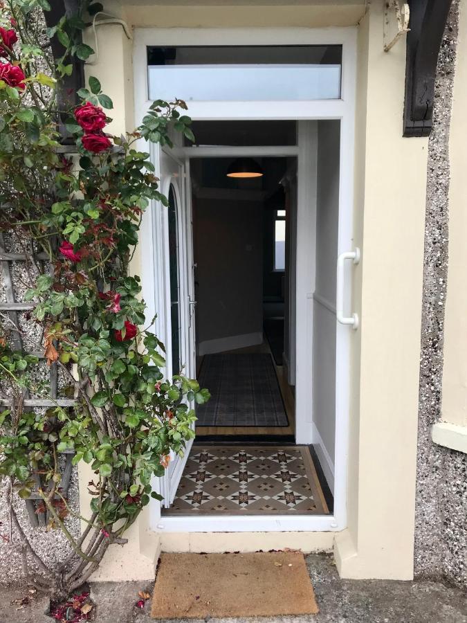 Rose Cottage: Delightful 4 Bedroom Detached Home Portrush Bagian luar foto
